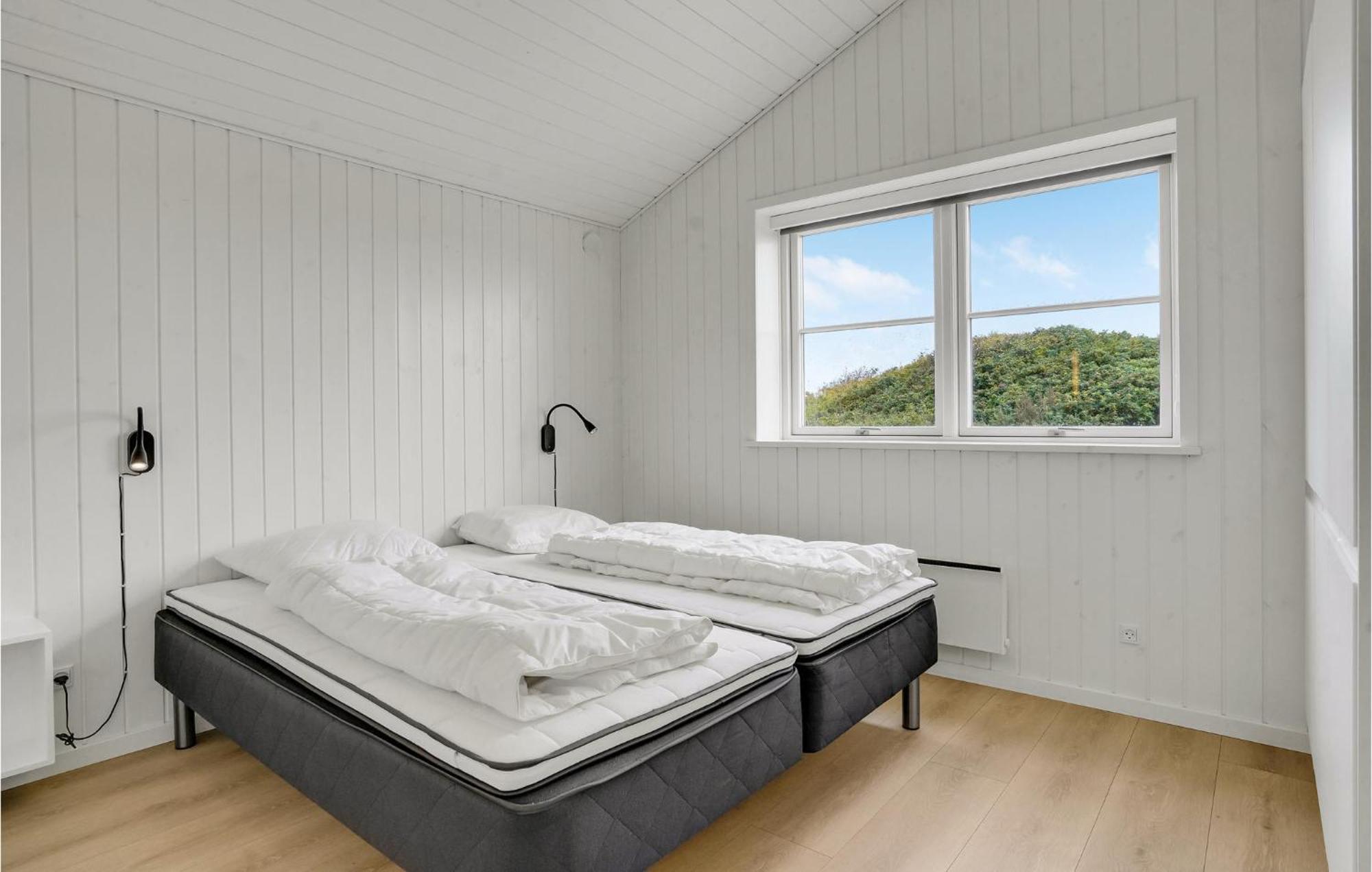 Amazing Home In Blavand With Wifi Blåvand Exterior foto